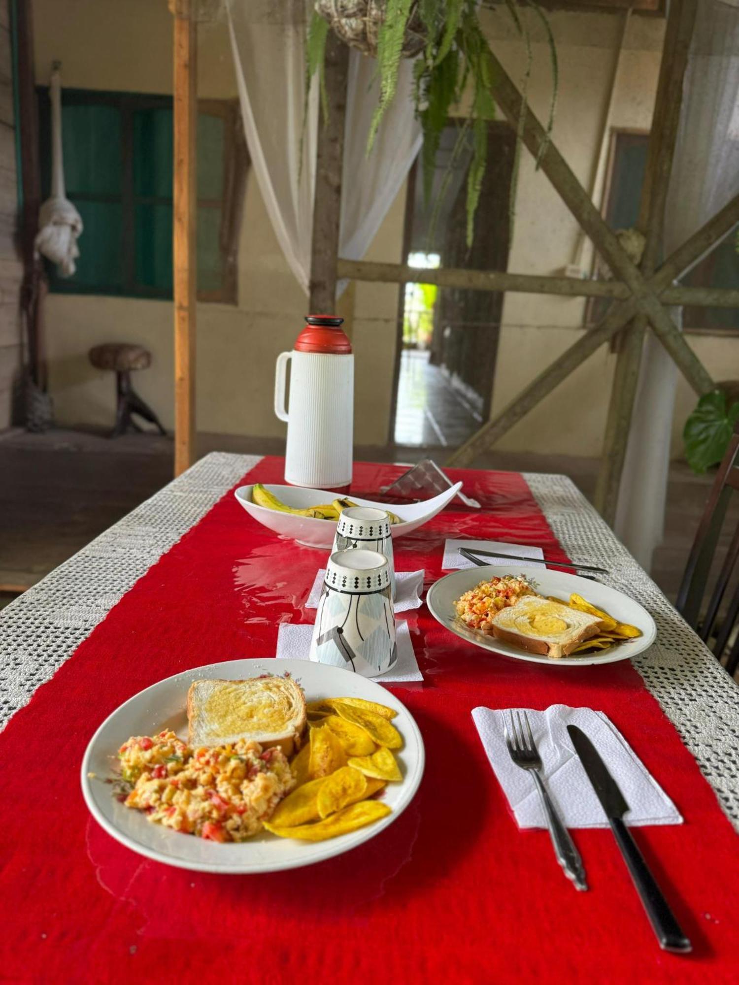 Maiku Amazonas Hotel Puerto Nariño Екстериор снимка